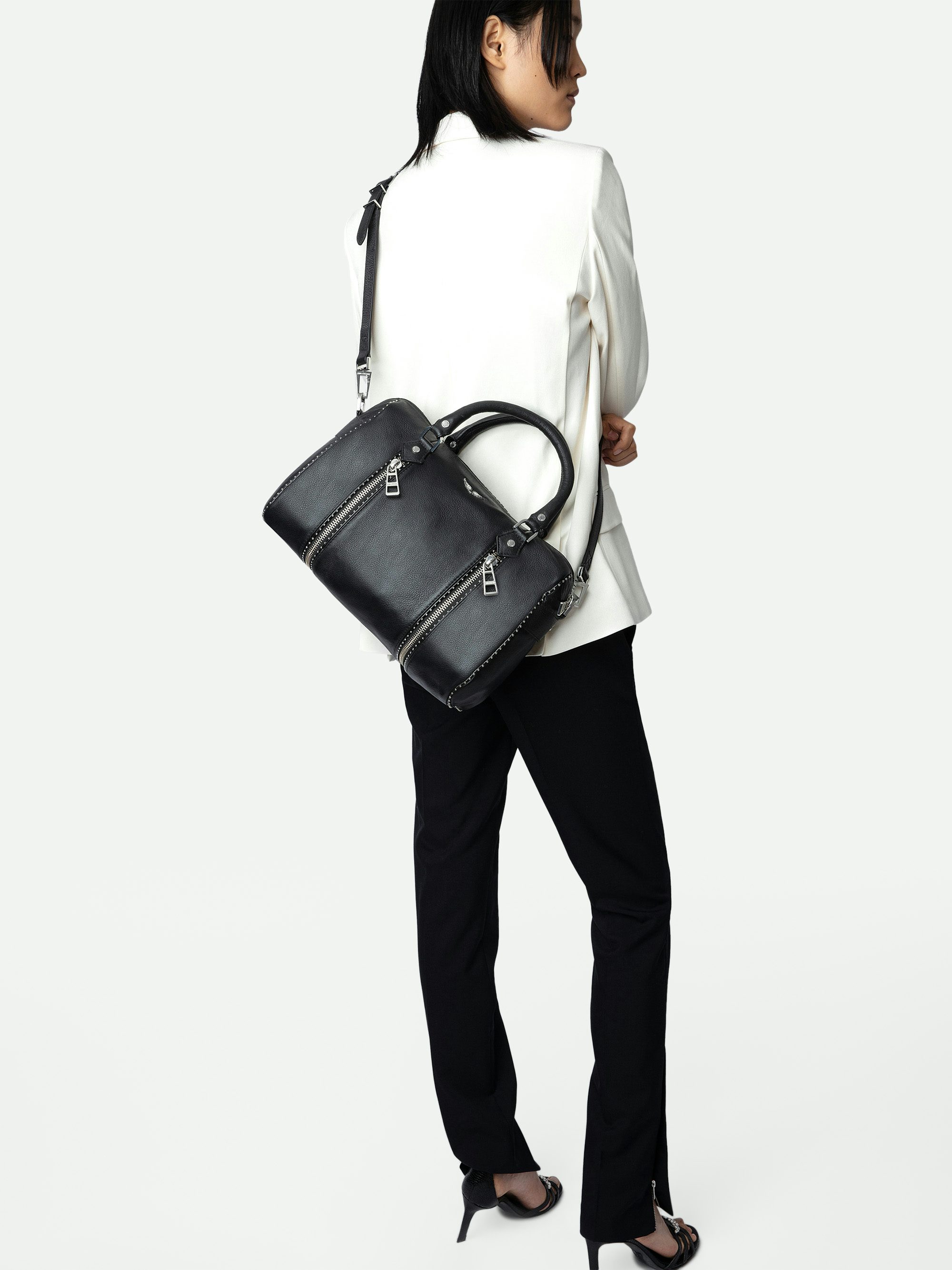 Sunny Medium Studs Bag - Iconic Sunny Medium bag in grained leather adorned with silver studs.